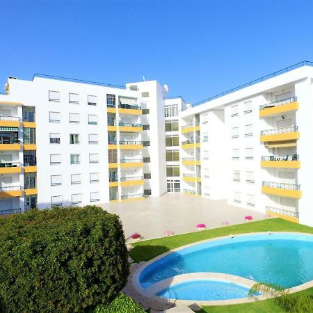 Quiet Apartment Overlooking The Swimming Pool アルマカオ・デ・ペラ エクステリア 写真
