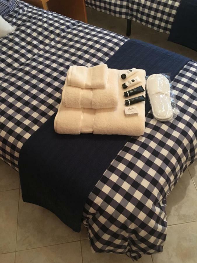 Quiet Apartment Overlooking The Swimming Pool アルマカオ・デ・ペラ エクステリア 写真