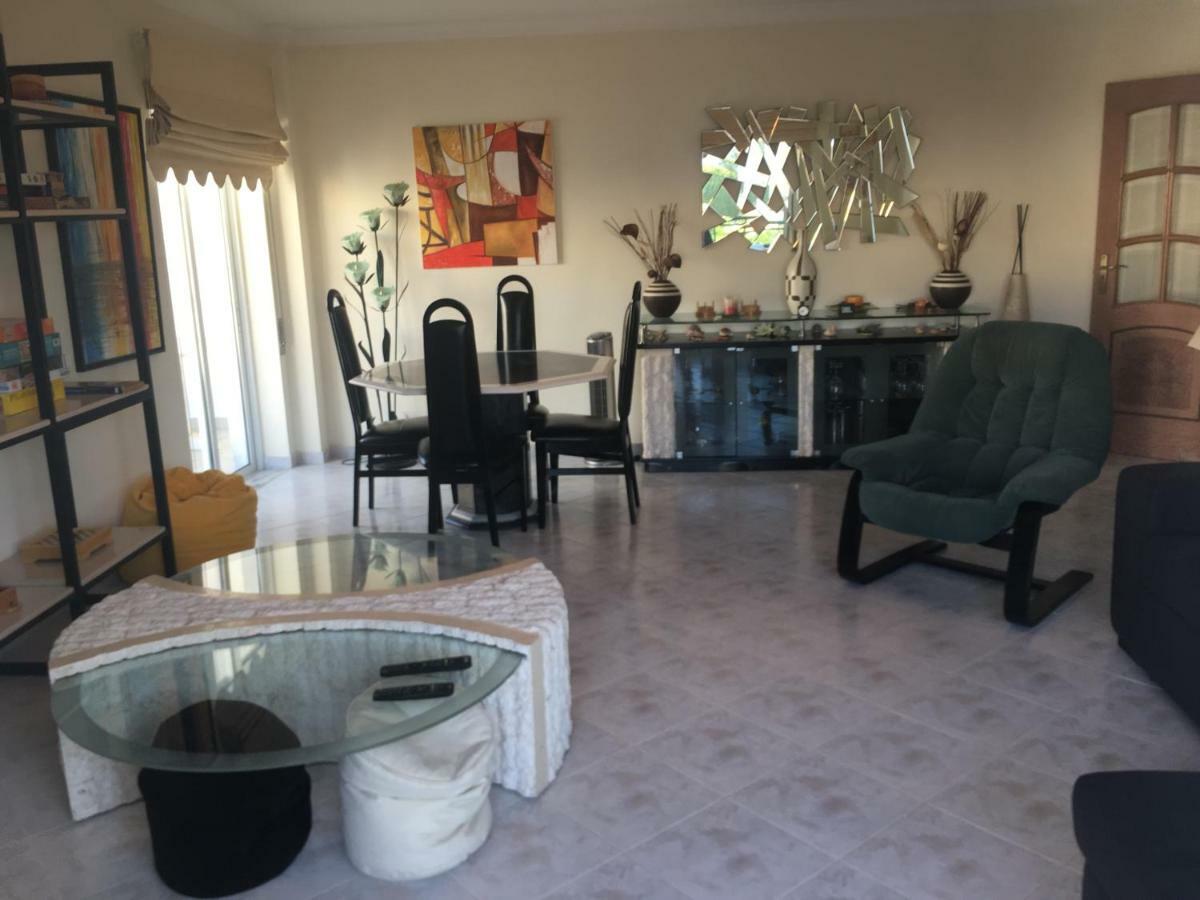 Quiet Apartment Overlooking The Swimming Pool アルマカオ・デ・ペラ エクステリア 写真