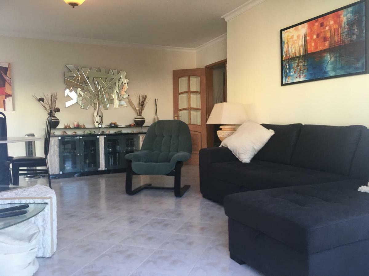 Quiet Apartment Overlooking The Swimming Pool アルマカオ・デ・ペラ エクステリア 写真