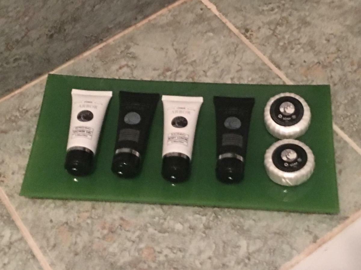 Quiet Apartment Overlooking The Swimming Pool アルマカオ・デ・ペラ エクステリア 写真