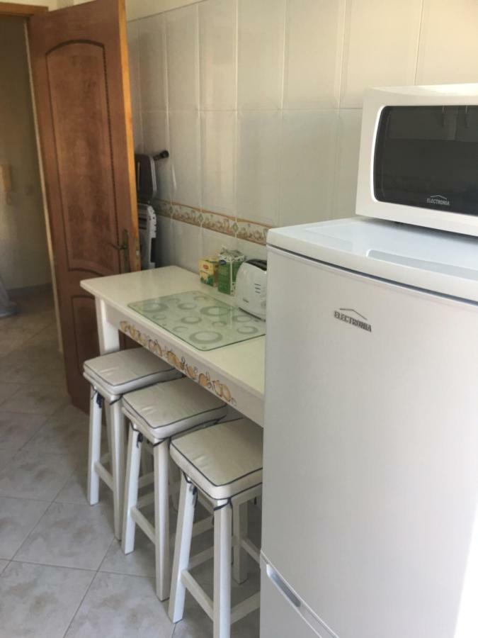 Quiet Apartment Overlooking The Swimming Pool アルマカオ・デ・ペラ エクステリア 写真