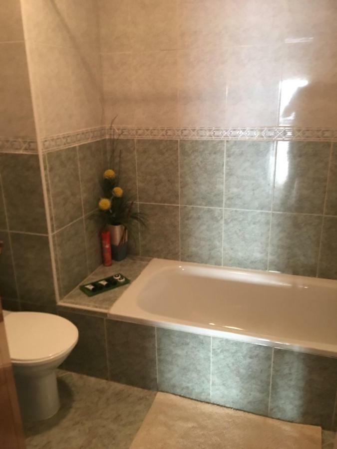 Quiet Apartment Overlooking The Swimming Pool アルマカオ・デ・ペラ エクステリア 写真