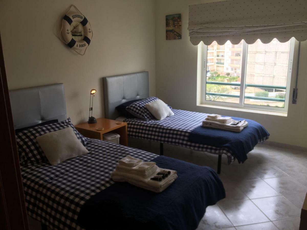Quiet Apartment Overlooking The Swimming Pool アルマカオ・デ・ペラ エクステリア 写真