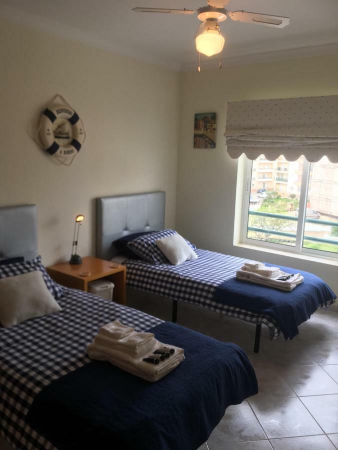 Quiet Apartment Overlooking The Swimming Pool アルマカオ・デ・ペラ エクステリア 写真