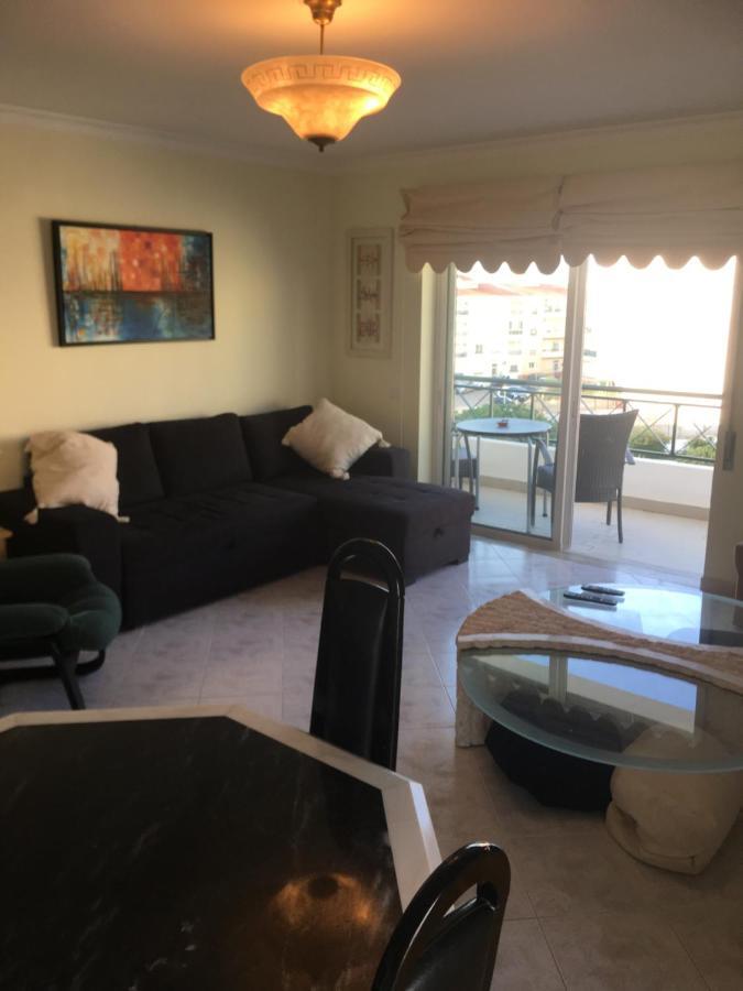 Quiet Apartment Overlooking The Swimming Pool アルマカオ・デ・ペラ エクステリア 写真